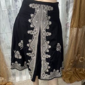 Chic Black A-Line Skirt with Silver Embroidery